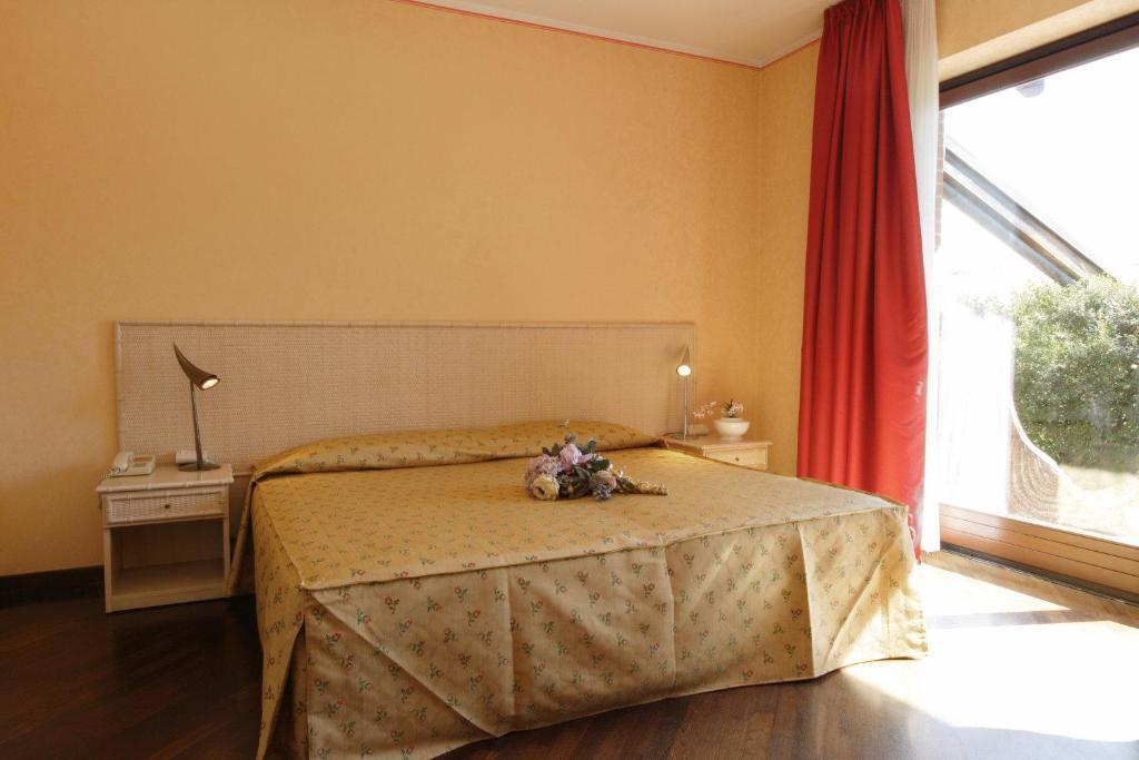 แซราวัลเล กอล์ฟ โฮเต็ล Hotel แซร์ราวัลเล สกรีเวีย ภายนอก รูปภาพ